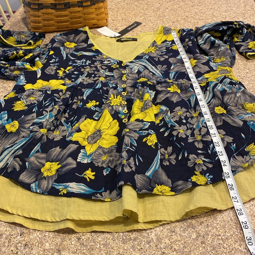 NWT Gracila Top 2XL Floral Navy Blue? Yellow? - Picture 9 of 14